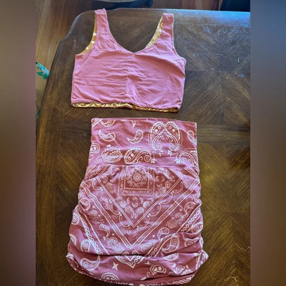 Yellow and Pink Paisley Tank Top - Reversible - Una Pluma - Picture 5 of 5